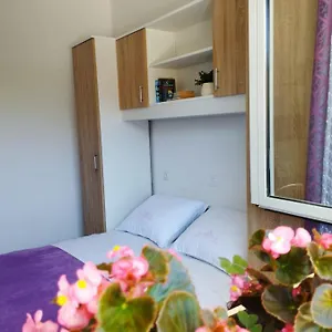 Apartman, And Kata Appartement